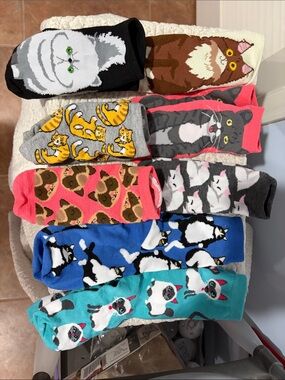 Women's Cute Cat Pattern Crew Socks - Multi Color